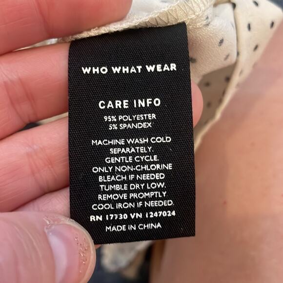 Who what wear Sleeveless cream with black polka dots top size medium - Picture 7 of 7